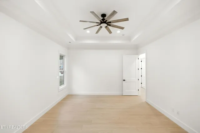 $819,900 | 238 Gadusi Way, Loudon, TN 37774