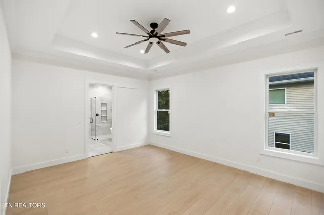 $819,900 | 238 Gadusi Way, Loudon, TN 37774