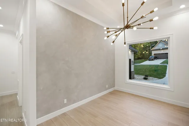 $819,900 | 238 Gadusi Way, Loudon, TN 37774