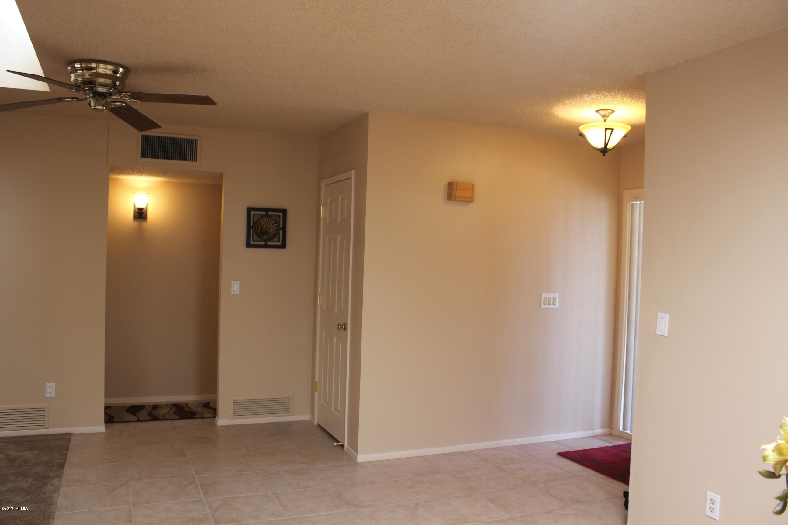 9111 North Oracle Road, Unit 121 Tucson, AZ 85704 - Photo 16 of 20