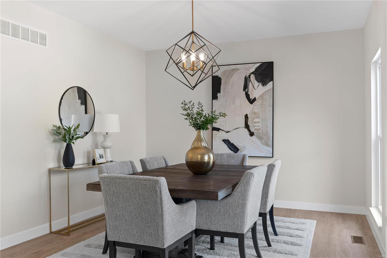 401 Mayfair Drive Ballwin, MO 63011 - Photo 13 of 31