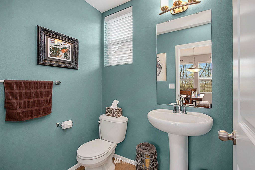 6440 High Point Drive Southwest Seattle, WA 98126 - Photo 14 of 25 Gallery Image 14