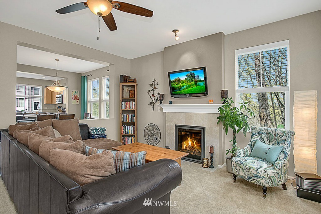 6440 High Point Drive Southwest Seattle, WA 98126 - Photo 5 of 25 Gallery Image 5