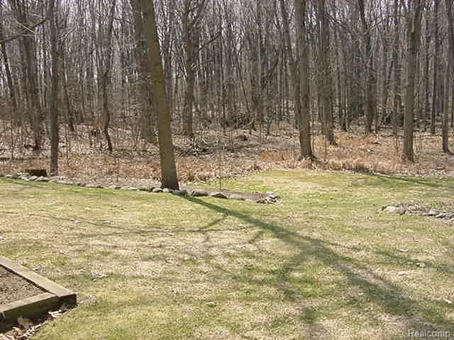 910 East Romeo Road Oakland, MI 48363 - Photo 23 of 23 MVC-005S