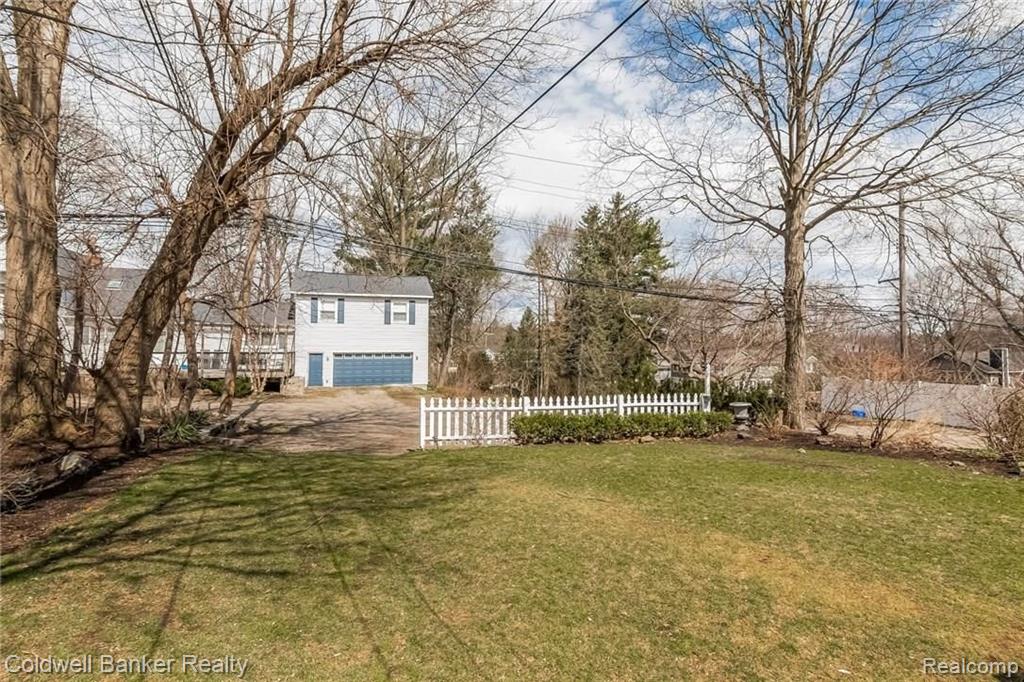 630 West University Drive Rochester, MI 48307 - Photo 28 of 32