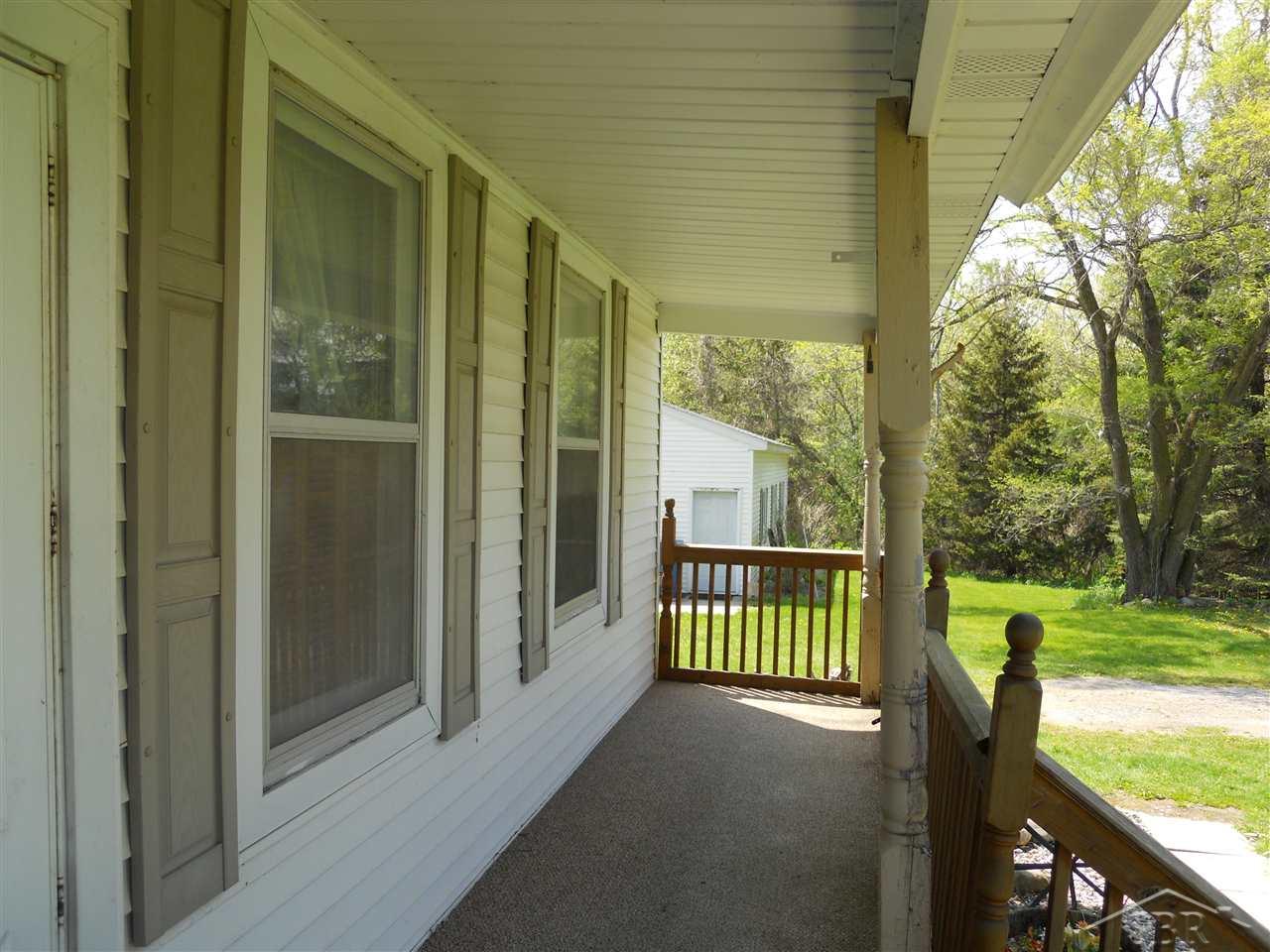 6917 Sohn Road Vassar, MI 48768 - Photo 2 of 30 31290529-1.JPG