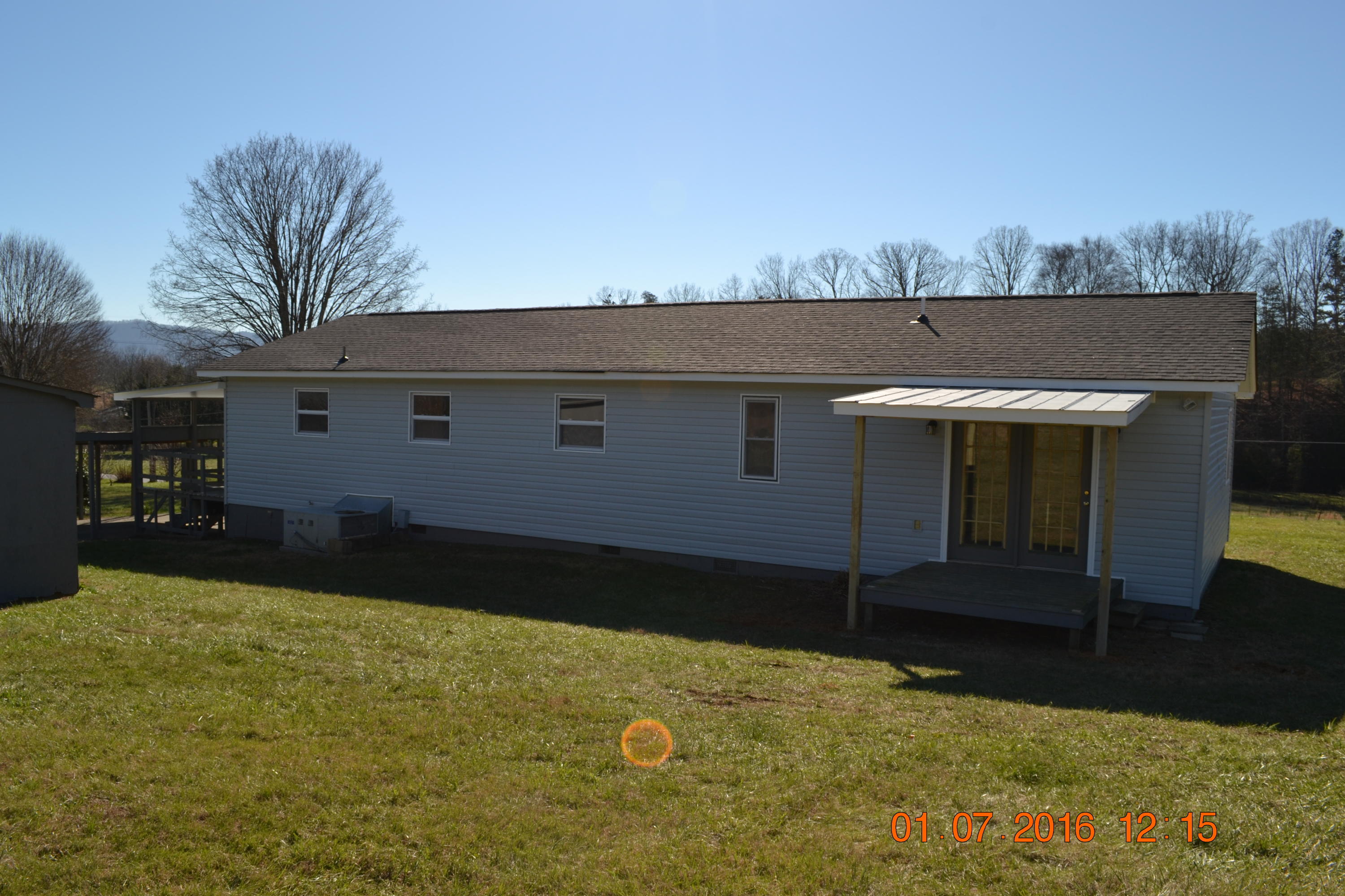 8118 Jim Wolfe Road Corryton, TN 37721 - Photo 3 of 14 DSC_0045