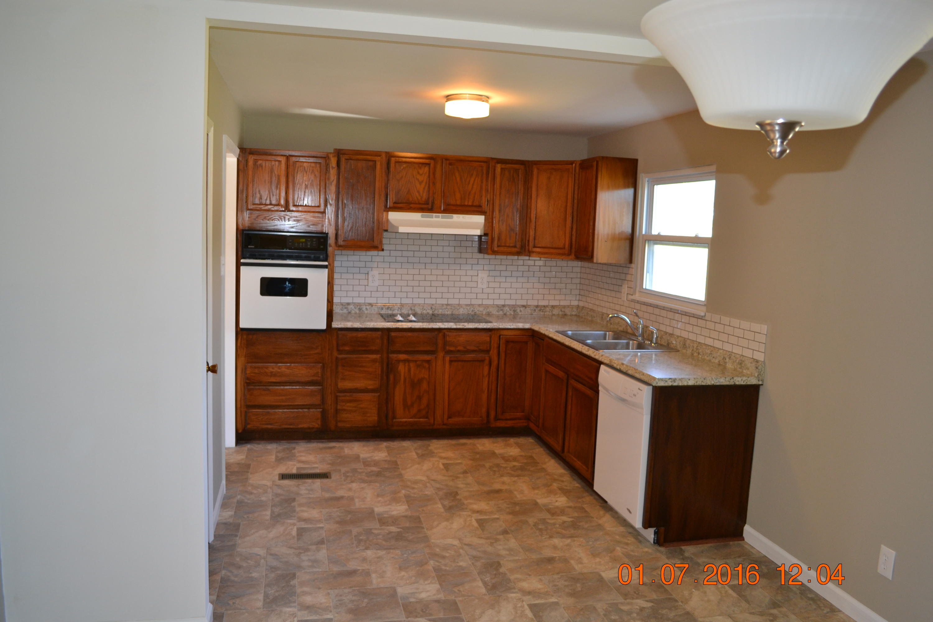 8118 Jim Wolfe Road Corryton, TN 37721 - Photo 7 of 14 DSC_0029