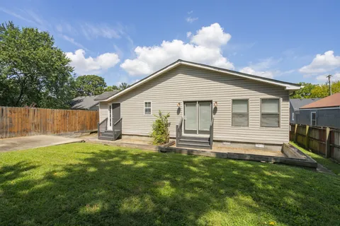 $2,395 | 1720 Hanover Road, Unit B, Nashville, TN 37216