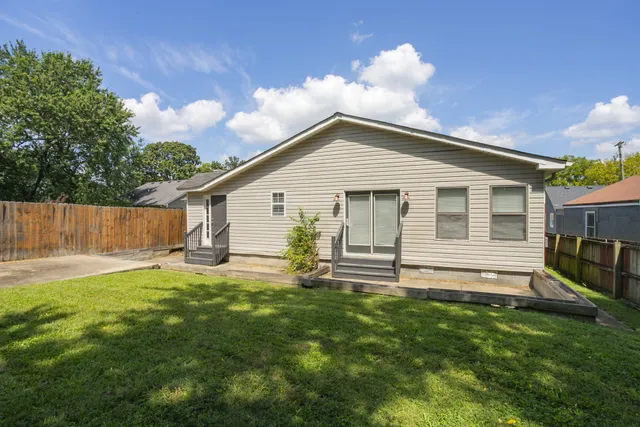 $2,395 | 1720 Hanover Road, Unit B, Nashville, TN 37216