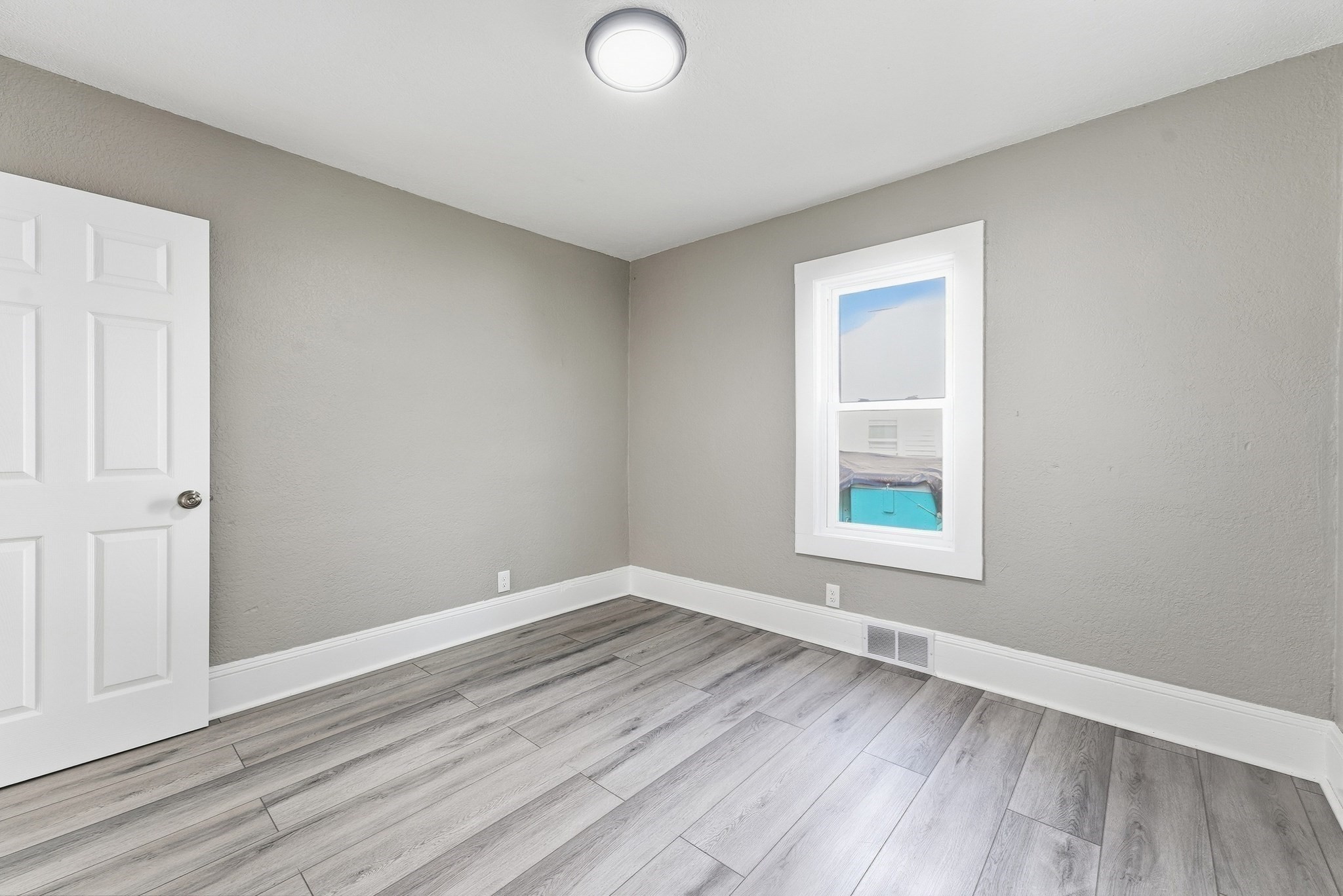 195 Jasper Street Springfield, MA 01109 - Photo 22 of 31 Gallery Image 22