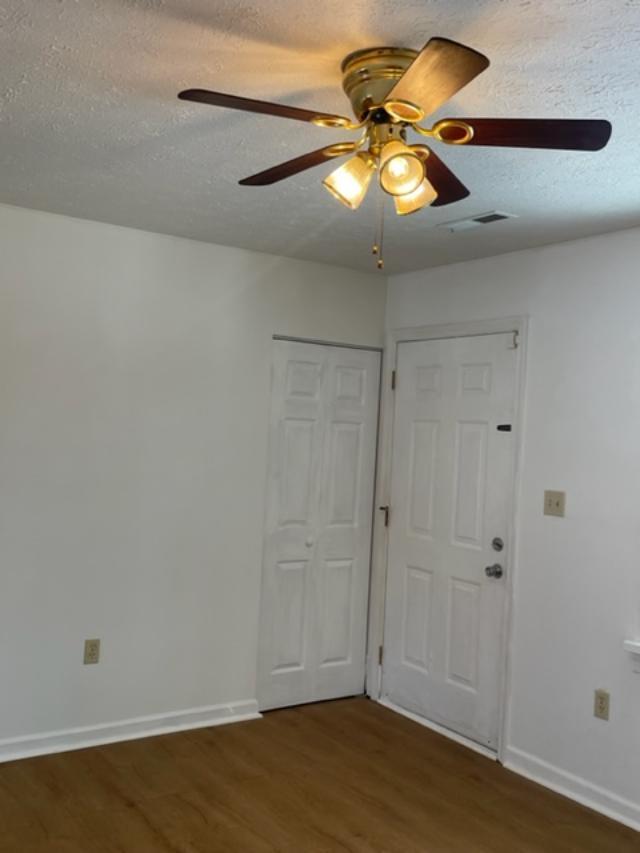 1166 Bottom Meadows Road Bedford, VA 24523 - Photo 2 of 11 lving room