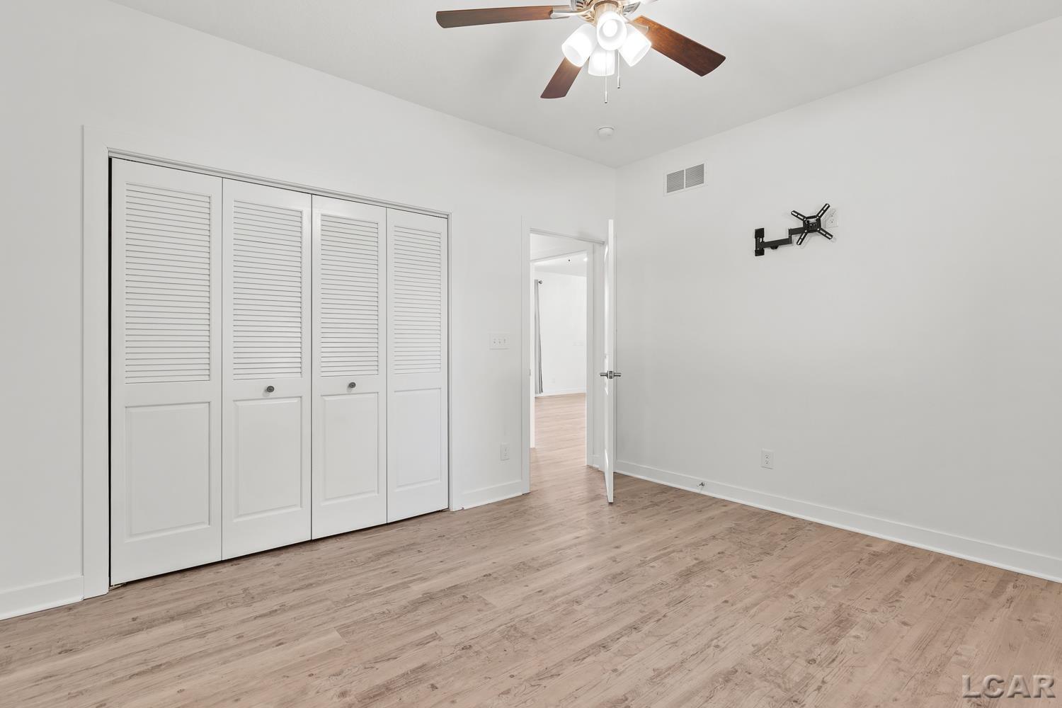 4189 Evergreen Road Adrian, MI 49221 - Photo 22 of 47 50174442-6504e70b-93b8-414e-8a85-aff024eac17a.JPG