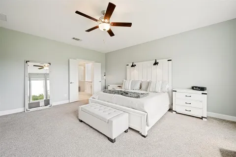 $519,999 | 104 Lakeview Drive, Oak Point, TX 75068