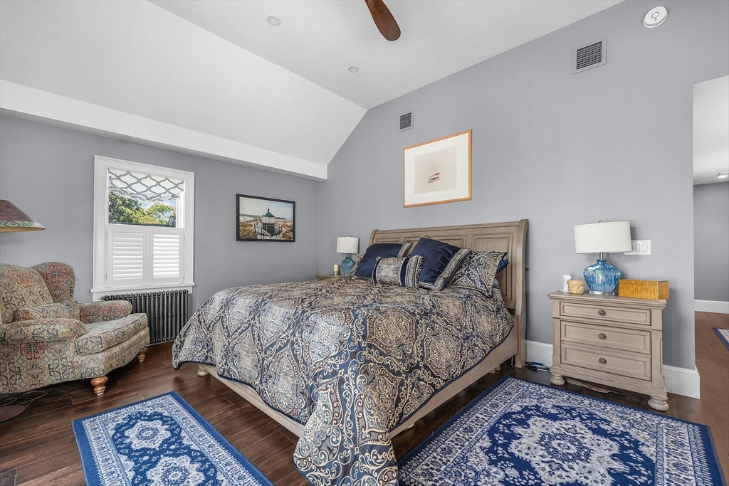 304 Front Street Marion, MA 02738 - Photo 16 of 42