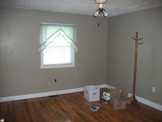 304 Highland Lick Road Russellville, KY 42276 - Photo 7 of 9 Gallery Image 7
