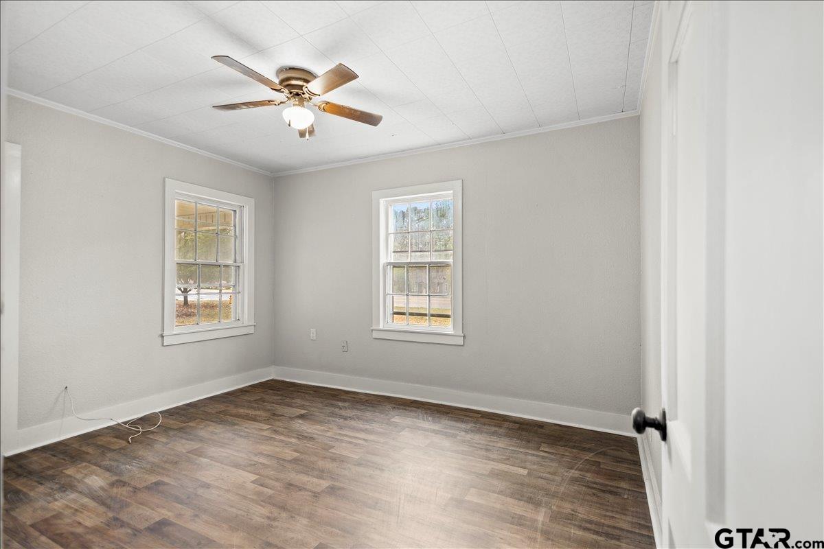 2707 Dudley Road Kilgore, TX 75662 - Photo 18 of 29 a view of an empty room with a window