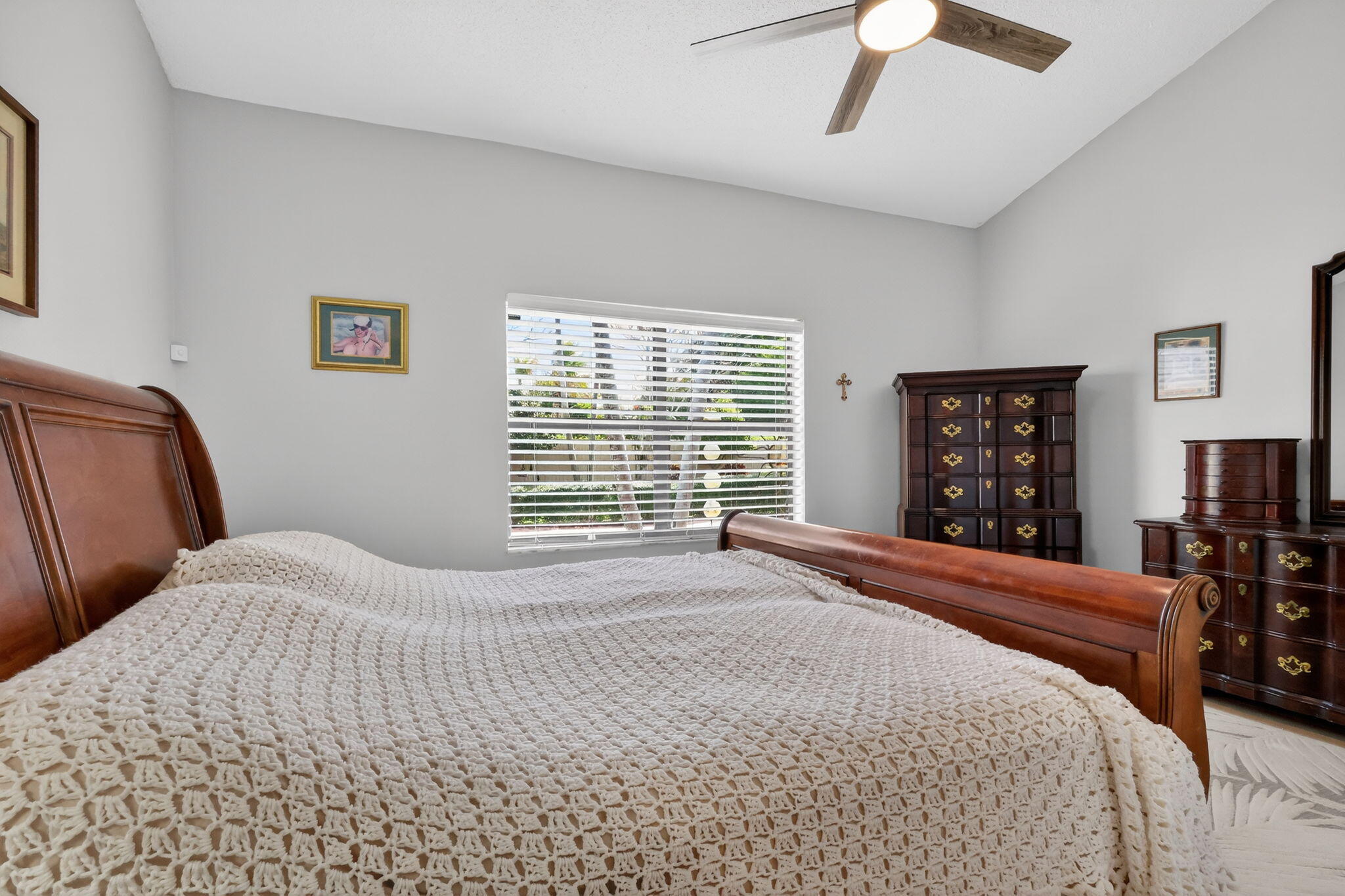 5875 Sun Pointe Circle Boynton Beach, FL 33437 - Photo 18 of 49 12-web-or-mls-F14A1008