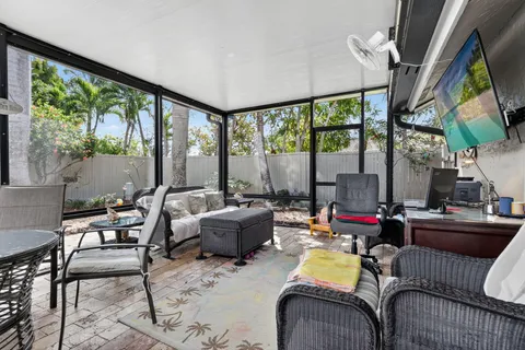 $569,900 | 5875 Sun Pointe Circle, Boynton Beach, FL 33437