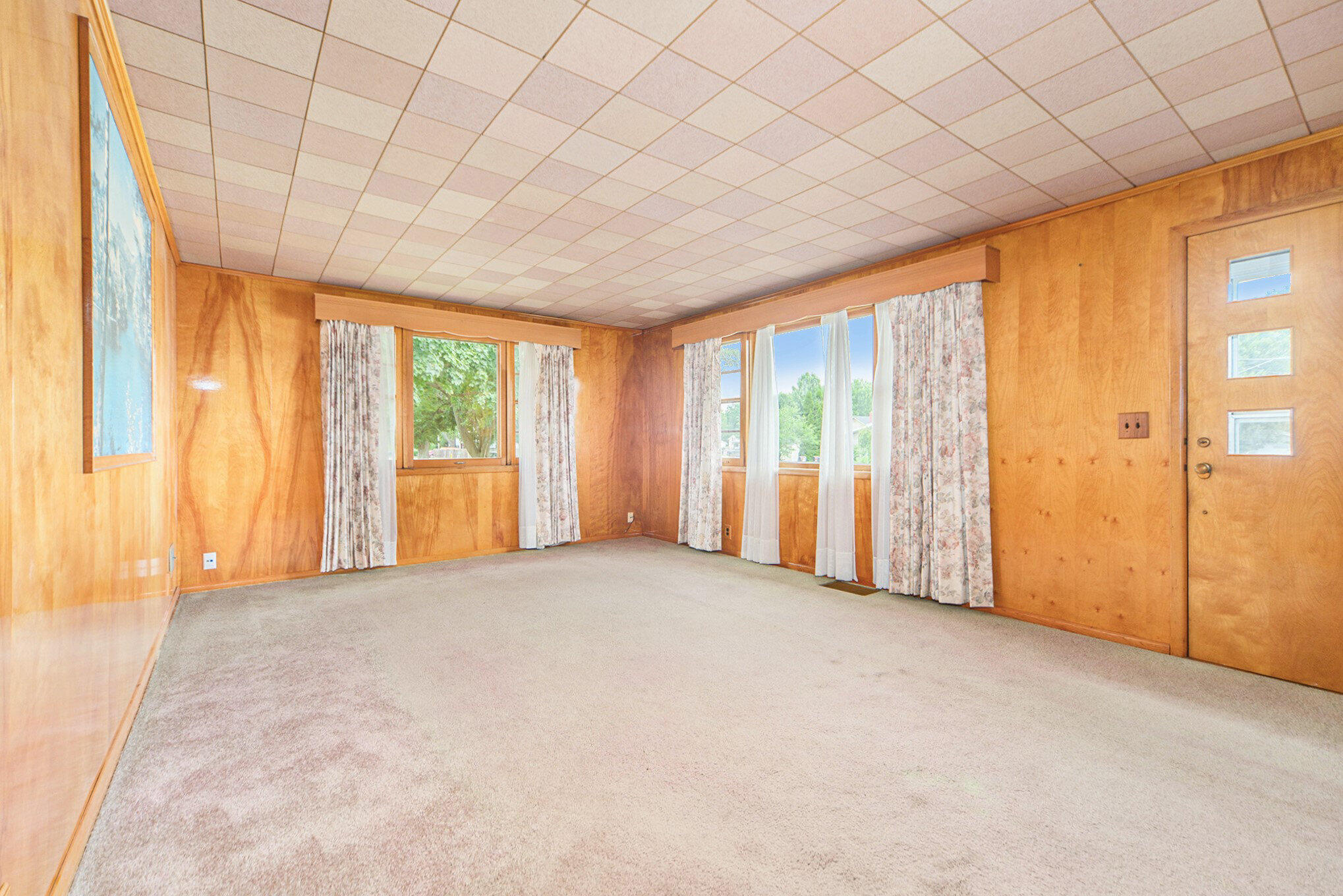 106 North Erie Street Three Rivers, MI 49093 - Photo 4 of 21 008_file_2091