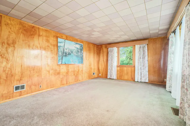 $240,000 | 106 North Erie Street, Three Rivers, MI 49093