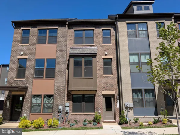 $3,700 | 3413 Whippitt Way, Hyattsville, MD 20782