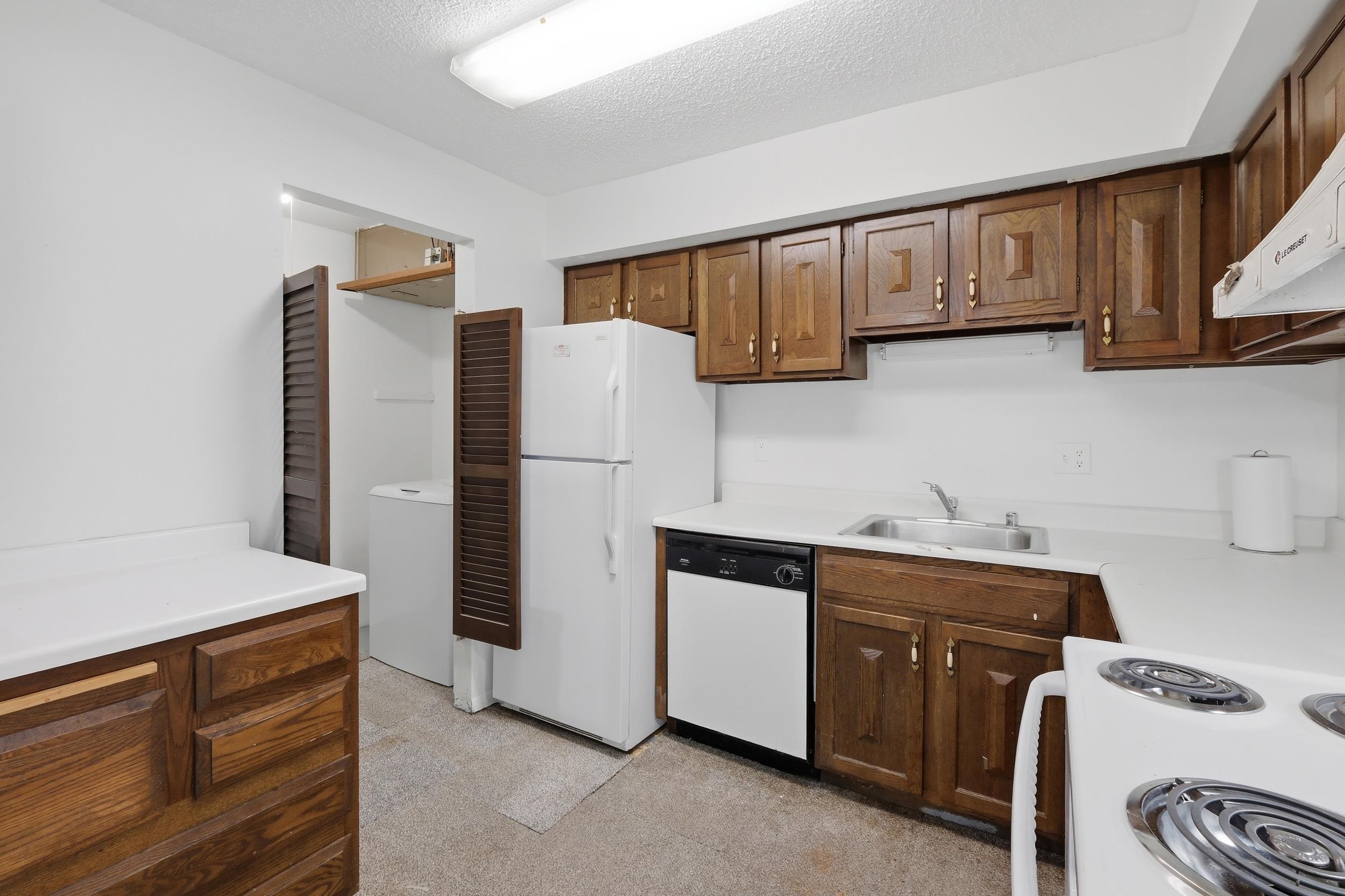 25 Golf Course Road, Unit E Madison, WI 53704 - Photo 15 of 38