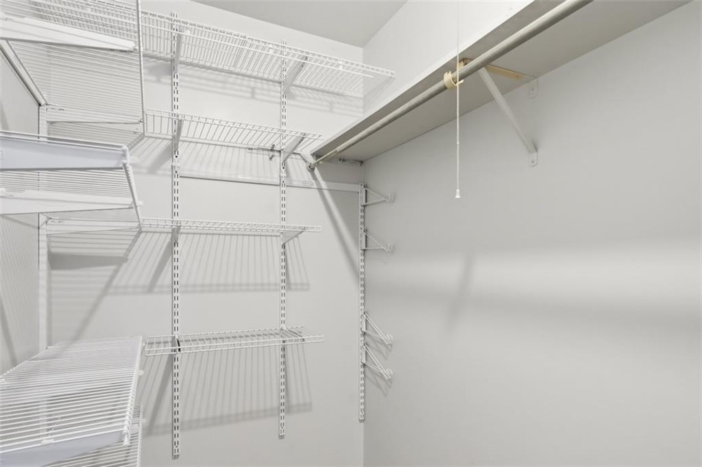 3941 Drexel Road Pittsburgh, PA 15212 - Photo 33 of 49 Walk-in closet in every bedroom!