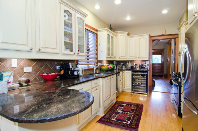 4142 North Harding Avenue Chicago, IL 60618 - Photo 7 of 25