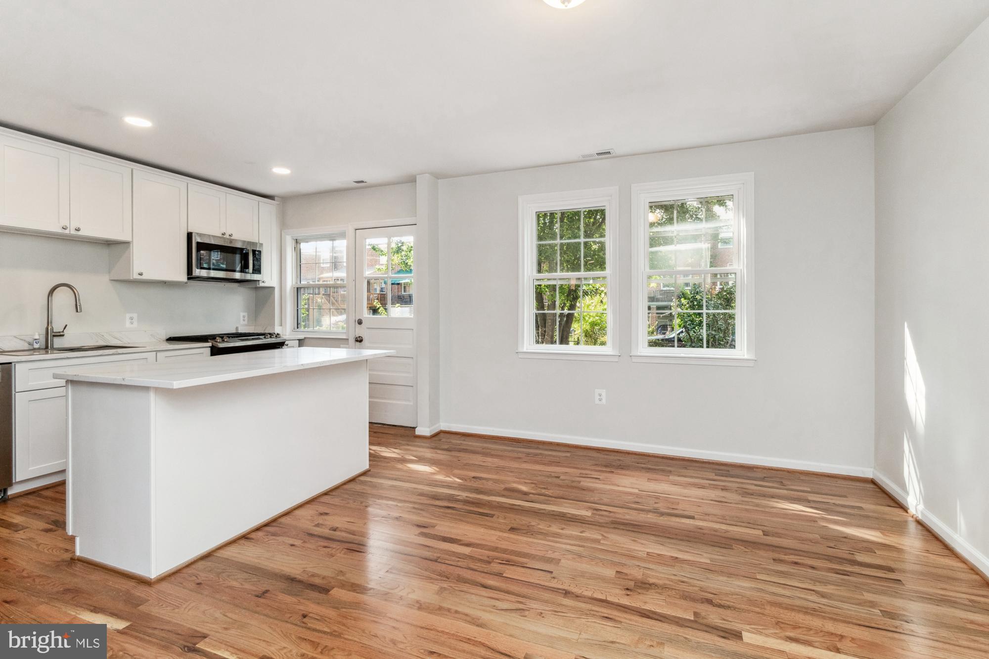 420 Lambeth Road Catonsville, MD 21228 - Photo 7 of 32 Fantastic hardwood floors