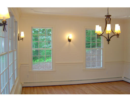 10 Flintlock Road Lexington, MA 02420 - Photo 8 of 12 Gallery Image 8