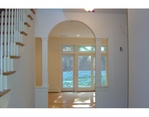 10 Flintlock Road Lexington, MA 02420 - Photo 9 of 12 Gallery Image 9