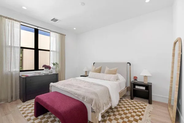 $10,500 | 1933 Dock Street, West Palm Beach, FL 33401