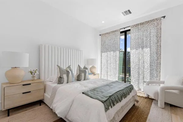 $10,500 | 1933 Dock Street, West Palm Beach, FL 33401