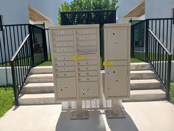 $10,500 | 1933 Dock Street, West Palm Beach, FL 33401