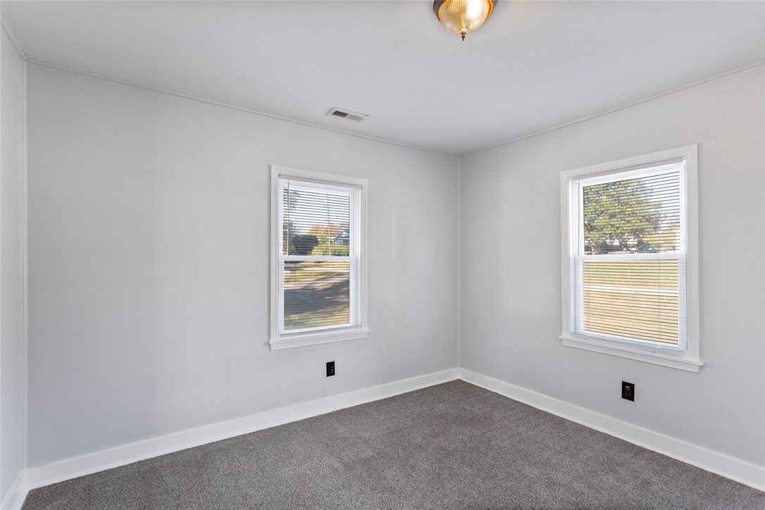 134 Marshall Avenue Seneca, SC 29678 - Photo 11 of 29