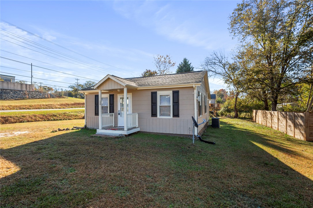 134 Marshall Avenue Seneca, SC 29678 - Photo 26 of 29
