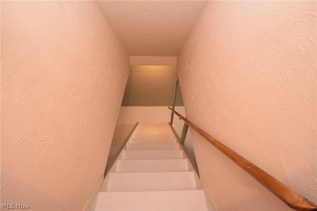 23920 Knickerbocker Road Bay Village, OH 44140 - Photo 24 of 29 Gallery Image 24