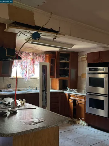 a close view of a sink