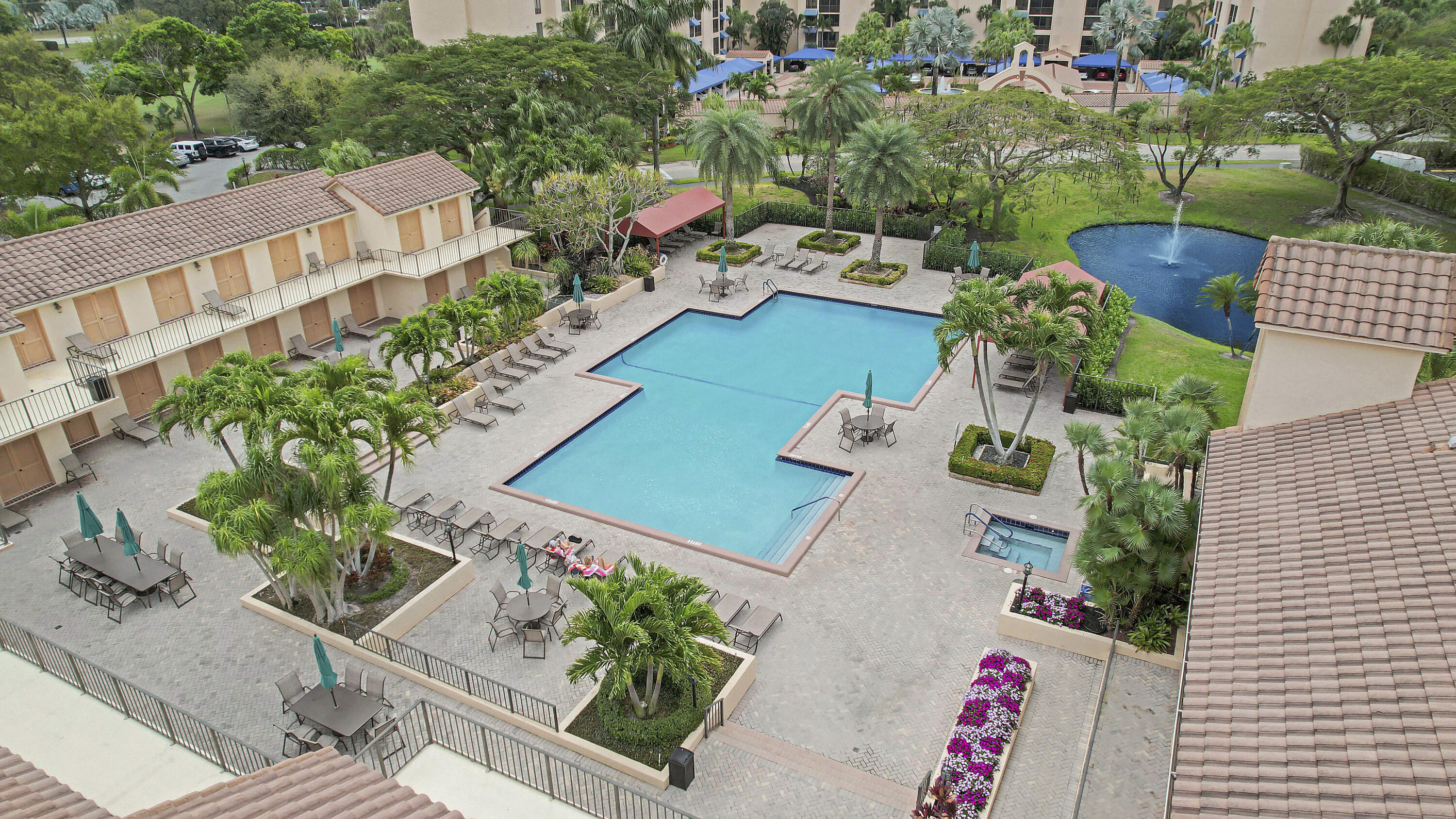 7201 Promenade Drive, Unit 301 Boca Raton, FL 33433 - Photo 32 of 40 Pool