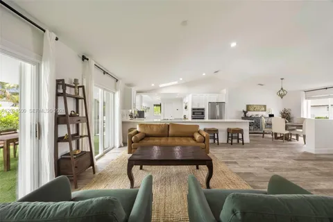 $1,700,000 | 7400 Southwest 170th Terrace, Palmetto Bay, FL 33157