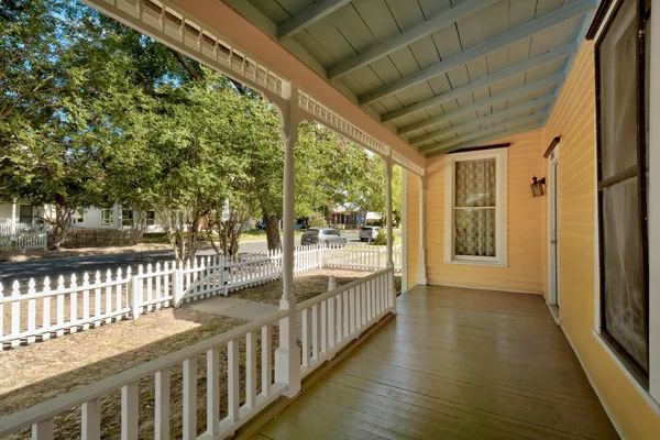 $2,020 | 304 Olive Street, Smithville, TX 78957