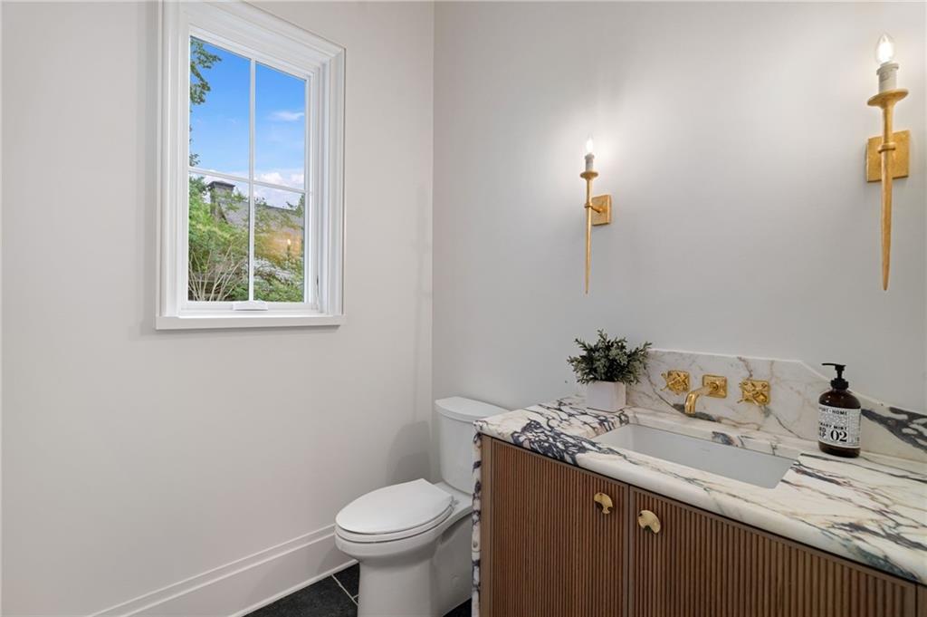 1704 Wildwood Road Northeast Atlanta, GA 30306 - Photo 30 of 99 Gallery Image 30