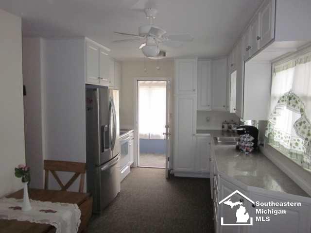85 Lavoy Road Erie, MI 48133 - Photo 9 of 17 20451256-8.JPG