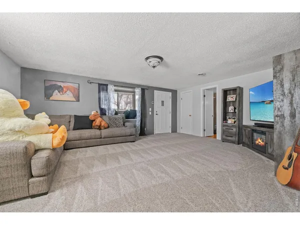 $329,000 | 16932 County Road 28, Brush, CO 80723