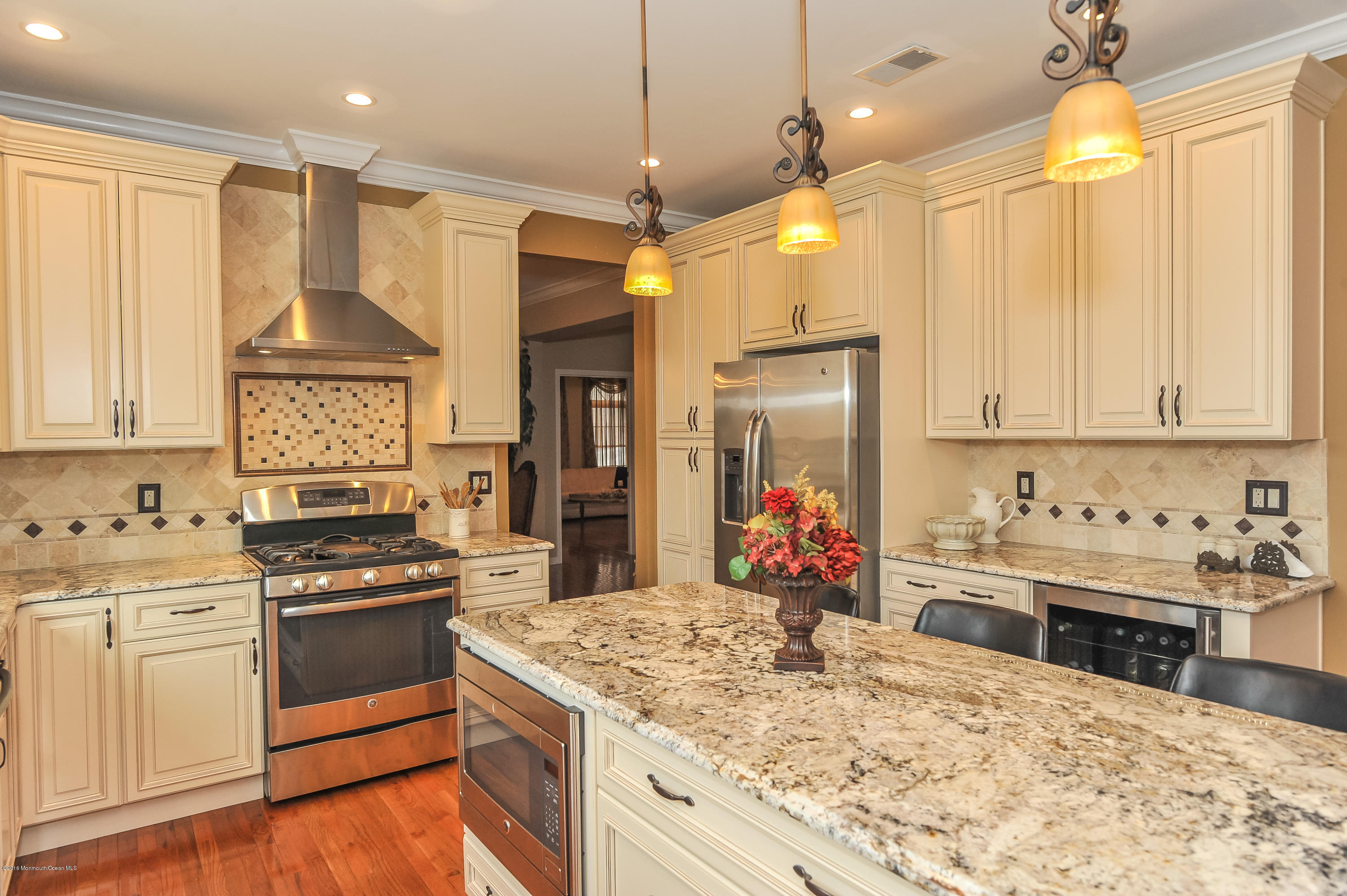 124 Rutgers Way Freehold, NJ 07728 - Photo 3 of 55 Kitchen