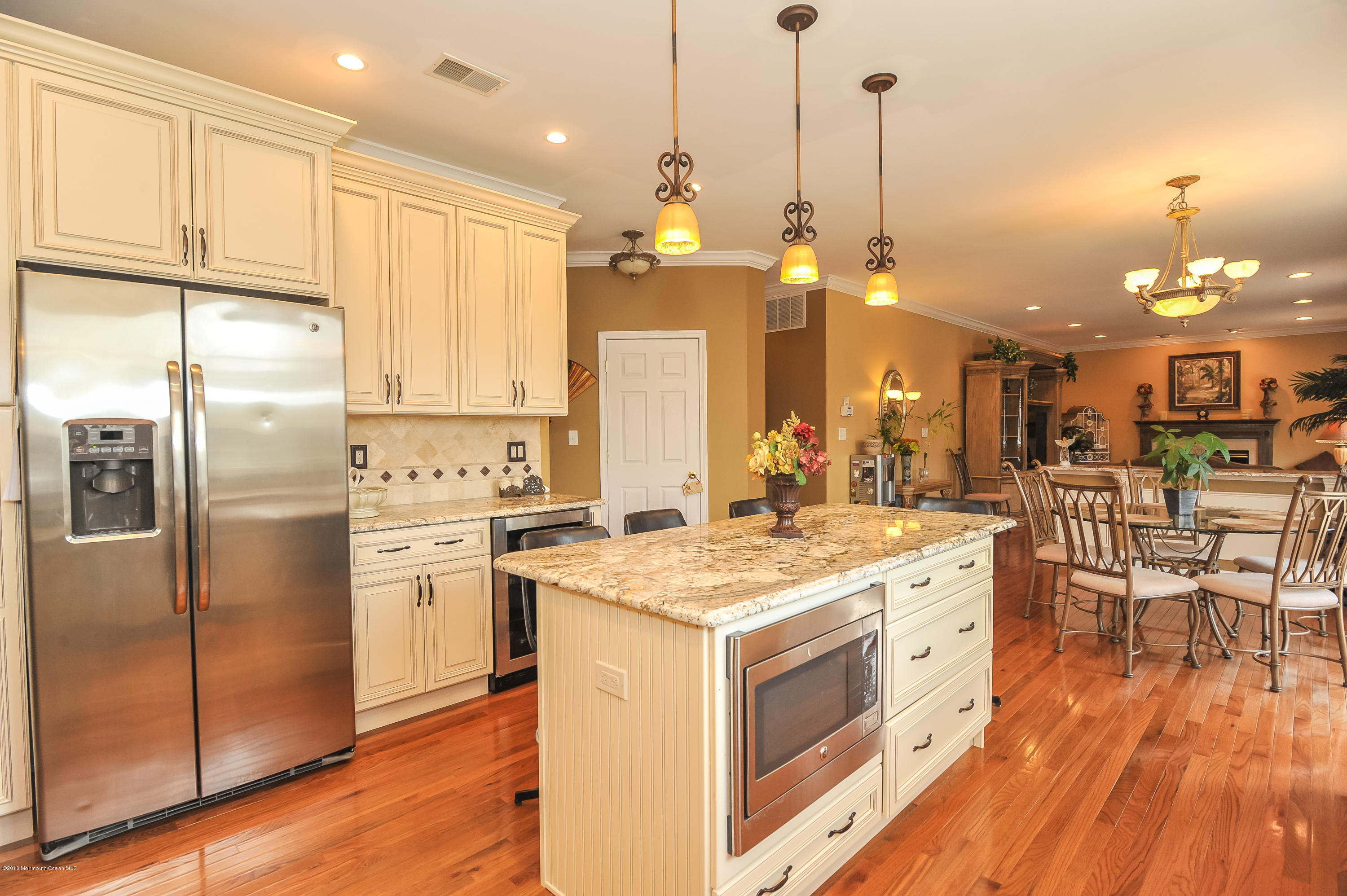 124 Rutgers Way Freehold, NJ 07728 - Photo 4 of 55 Kitchen
