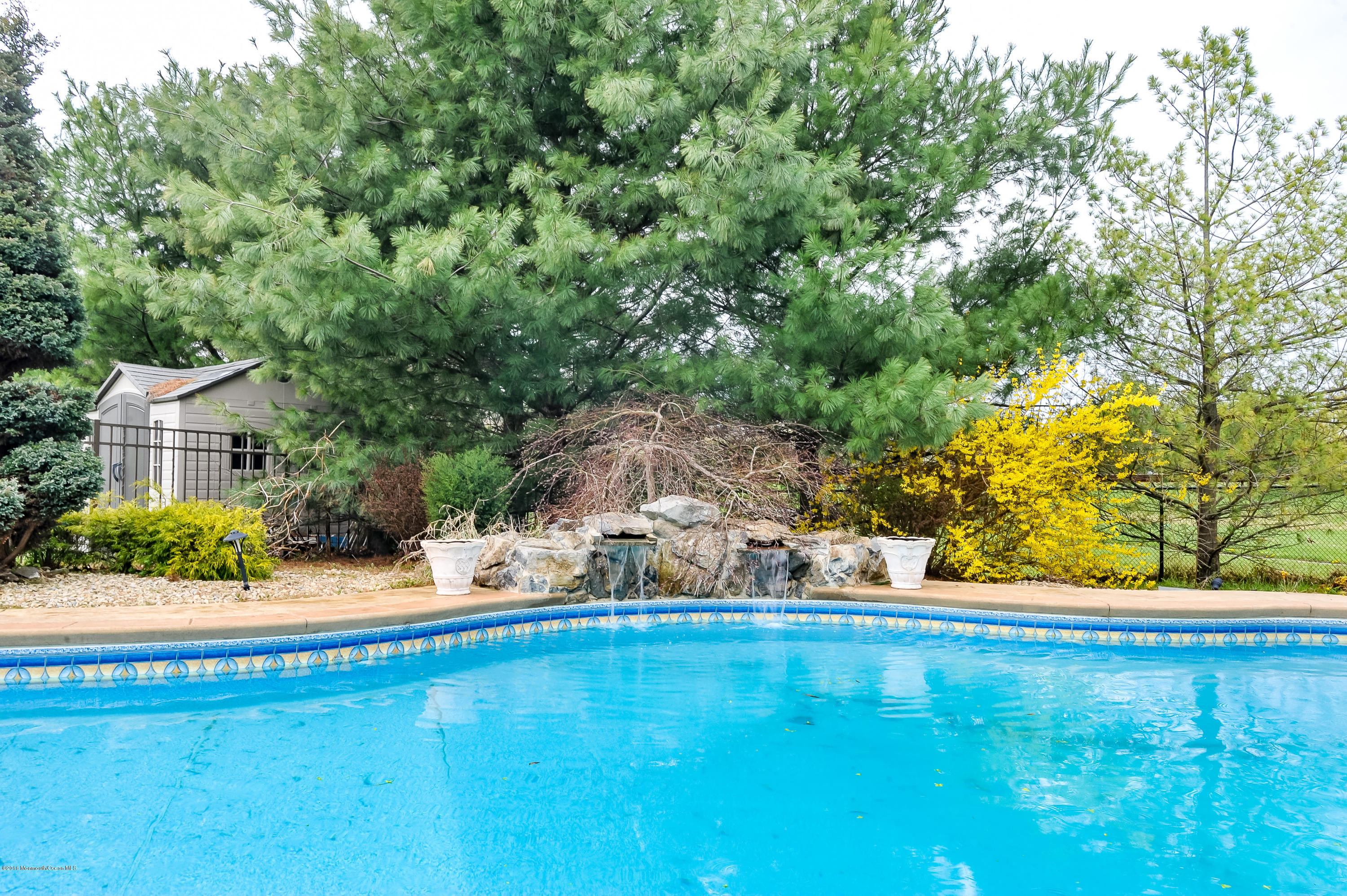124 Rutgers Way Freehold, NJ 07728 - Photo 46 of 55 Pool
