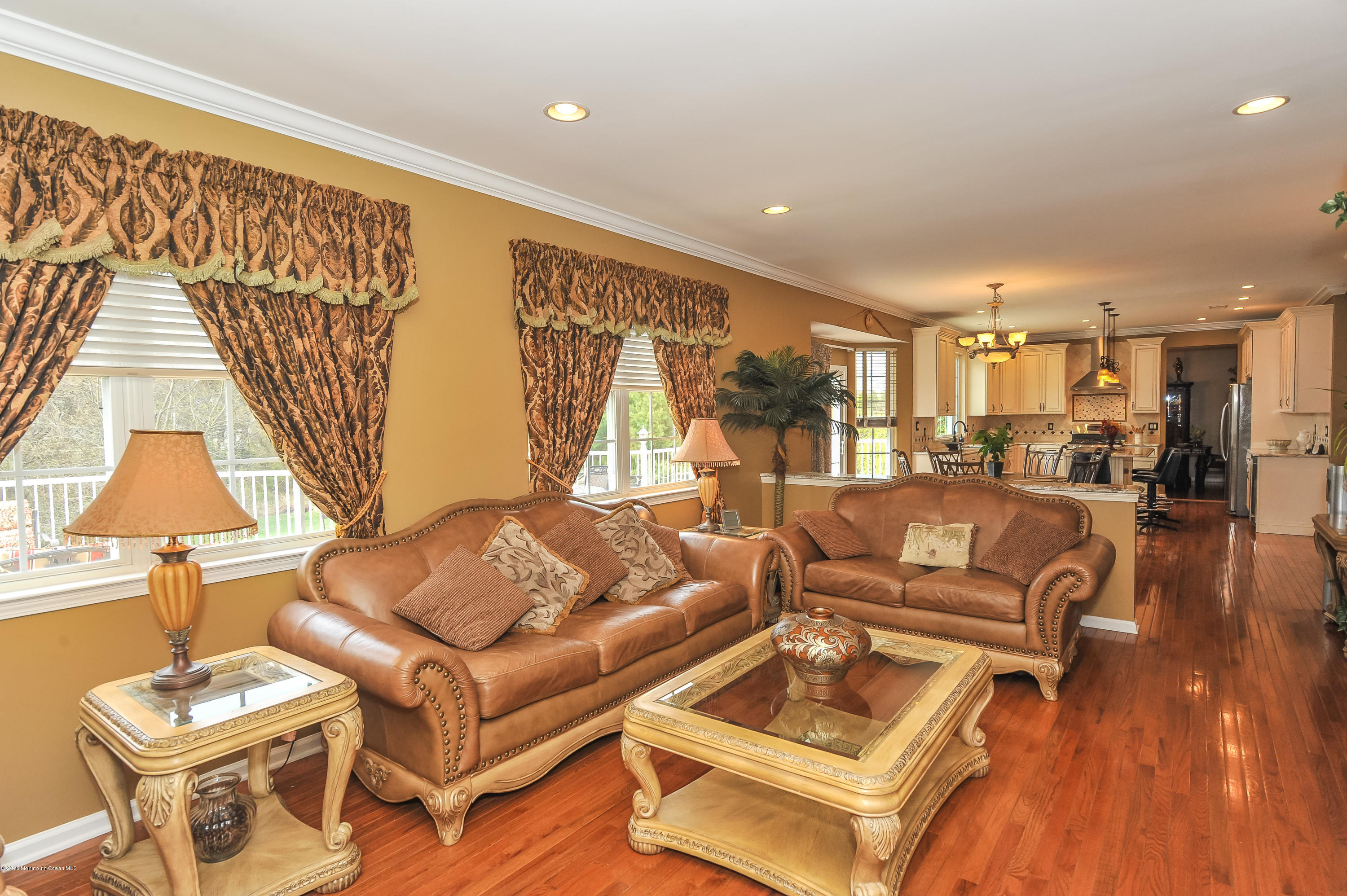 124 Rutgers Way Freehold, NJ 07728 - Photo 10 of 55 Family Room