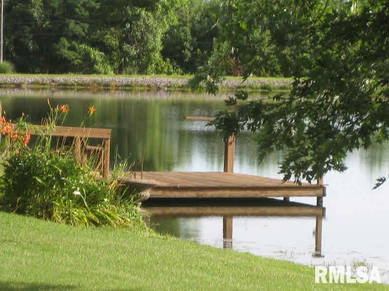 154 South New Thompson Lake Road Carbondale, IL 62901 - Photo 4 of 20 Gallery Image 4